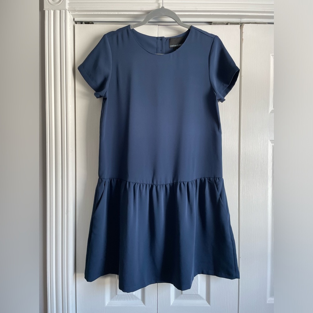 Cynthia Rowley blue mini dress size 2 with ruffle hem and pockets